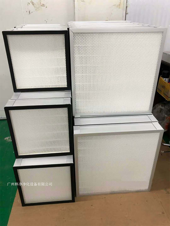 高效過濾器的更換時間是保證潔凈室空氣質(zhì)量的關(guān)鍵因素